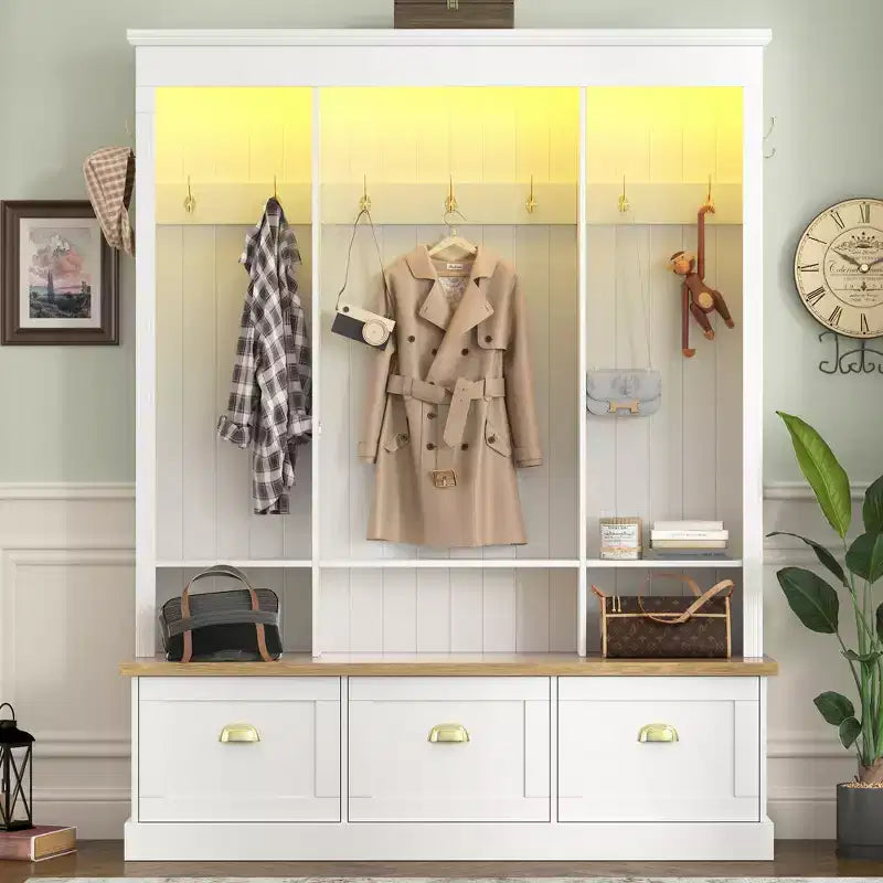 Porte-manteau de style ferme avec banc de rangement, armoires et lumières LED élégantes