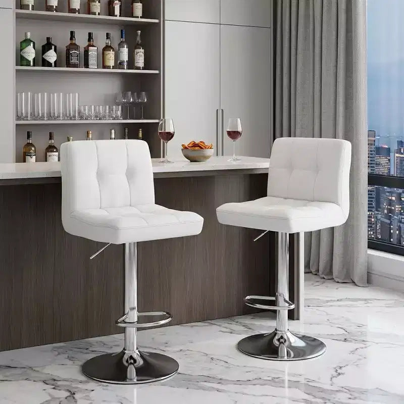 Chaises de bar pivotantes réglables en hauteur en similicuir et aluminium blanc et argent