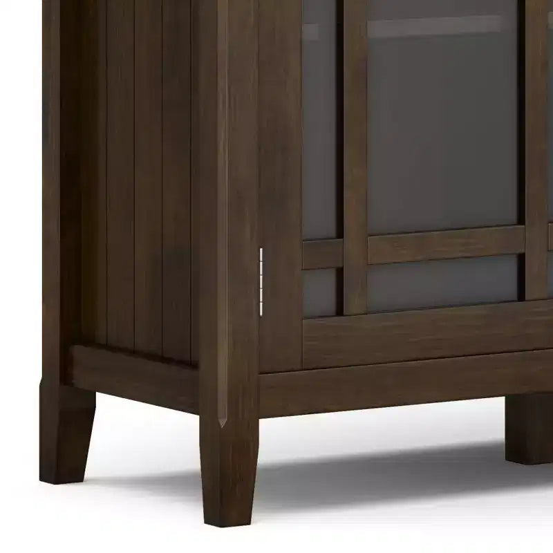 Armoire de rangement marron tabac foncé : style transitionnel